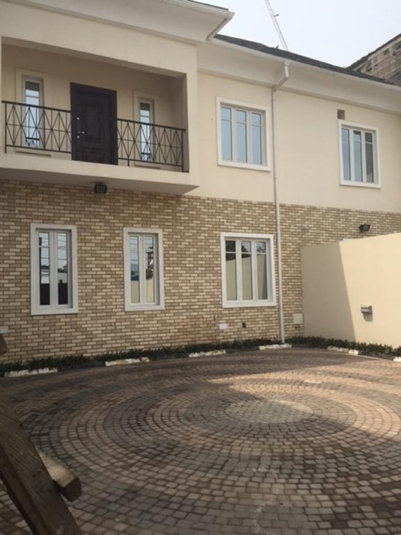 Greens Manor VI Lagos Bagian luar foto