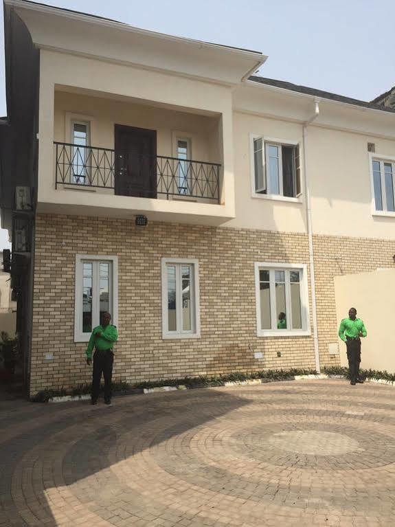 Greens Manor VI Lagos Bagian luar foto
